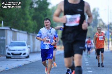 BINH DUONG NEW CITY HALF MARATHON 2024 - Ảnh #1765332