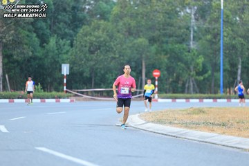 BINH DUONG NEW CITY HALF MARATHON 2024 - Ảnh #1735734