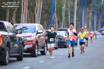 BINH DUONG NEW CITY HALF MARATHON 2024 - Ảnh #1756147