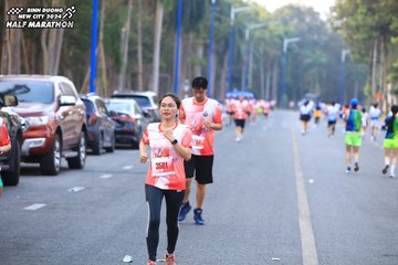 BINH DUONG NEW CITY HALF MARATHON 2024 - Ảnh #1756426