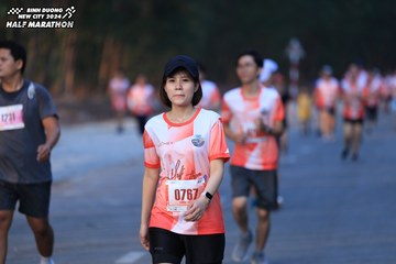 BINH DUONG NEW CITY HALF MARATHON 2024 - Ảnh #1772019