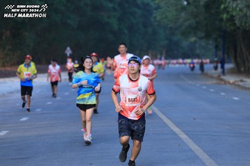 BINH DUONG NEW CITY HALF MARATHON 2024 - Ảnh #1771754