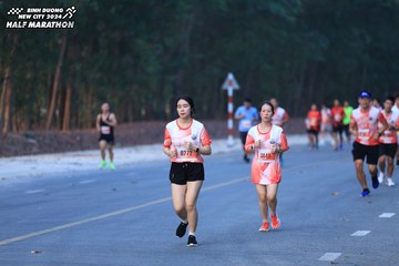 BINH DUONG NEW CITY HALF MARATHON 2024 - Ảnh #1750529