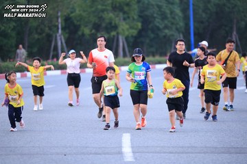 BINH DUONG NEW CITY HALF MARATHON 2024 - Ảnh #1726735