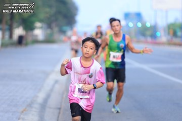 BINH DUONG NEW CITY HALF MARATHON 2024 - Ảnh #1767285