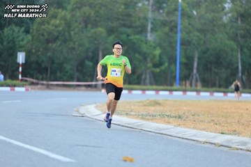 BINH DUONG NEW CITY HALF MARATHON 2024 - Ảnh #1735511