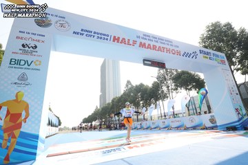 BINH DUONG NEW CITY HALF MARATHON 2024 - Ảnh #1819053