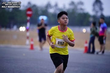 BINH DUONG NEW CITY HALF MARATHON 2024 - Ảnh #1725131