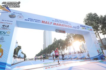 BINH DUONG NEW CITY HALF MARATHON 2024 - Ảnh #1819780