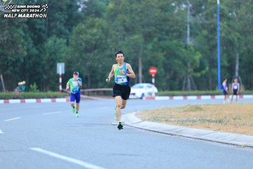 BINH DUONG NEW CITY HALF MARATHON 2024 - Ảnh #1735908