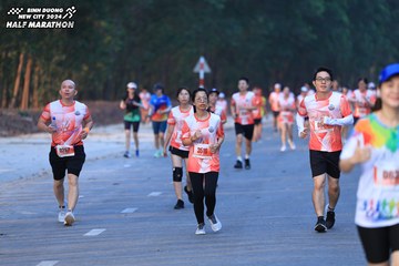 BINH DUONG NEW CITY HALF MARATHON 2024 - Ảnh #1771893
