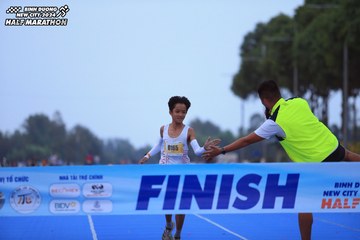 BINH DUONG NEW CITY HALF MARATHON 2024 - Ảnh #1727452