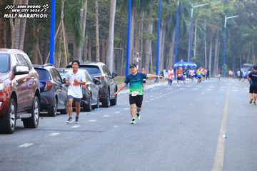 BINH DUONG NEW CITY HALF MARATHON 2024 - Ảnh #1756123