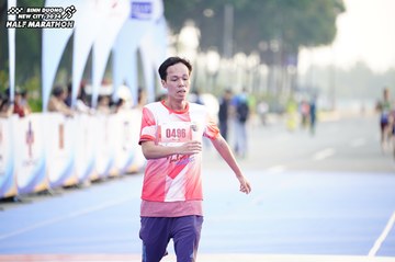 BINH DUONG NEW CITY HALF MARATHON 2024 - Ảnh #1757970