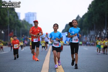 BINH DUONG NEW CITY HALF MARATHON 2024 - Ảnh #1727816