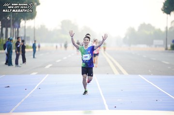 BINH DUONG NEW CITY HALF MARATHON 2024 - Ảnh #1756825