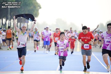 BINH DUONG NEW CITY HALF MARATHON 2024 - Ảnh #1763313