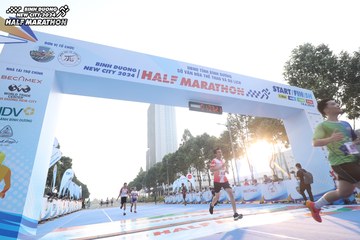 BINH DUONG NEW CITY HALF MARATHON 2024 - Ảnh #1819786
