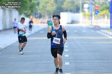 BINH DUONG NEW CITY HALF MARATHON 2024 - Ảnh #1771578