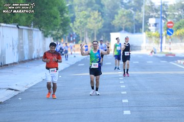 BINH DUONG NEW CITY HALF MARATHON 2024 - Ảnh #1770275
