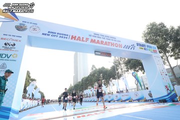 BINH DUONG NEW CITY HALF MARATHON 2024 - Ảnh #1822116