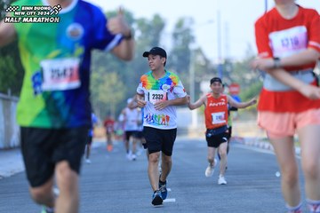 BINH DUONG NEW CITY HALF MARATHON 2024 - Ảnh #1764615