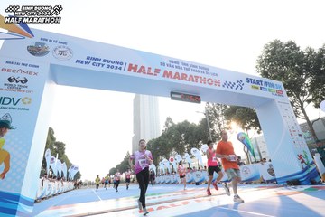 BINH DUONG NEW CITY HALF MARATHON 2024 - Ảnh #1820789