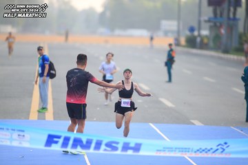 BINH DUONG NEW CITY HALF MARATHON 2024 - Ảnh #1738661
