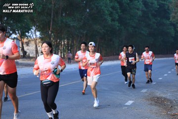 BINH DUONG NEW CITY HALF MARATHON 2024 - Ảnh #1750126