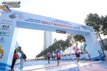 BINH DUONG NEW CITY HALF MARATHON 2024 - Ảnh #1819509