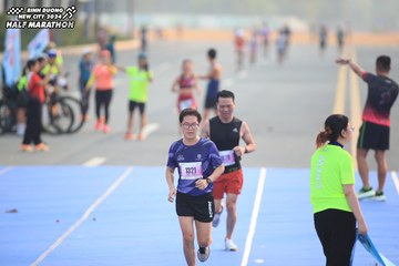 BINH DUONG NEW CITY HALF MARATHON 2024 - Ảnh #1739421