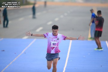 BINH DUONG NEW CITY HALF MARATHON 2024 - Ảnh #1738958