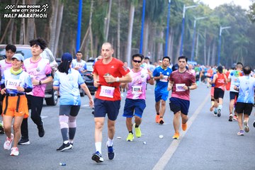 BINH DUONG NEW CITY HALF MARATHON 2024 - Ảnh #1750518
