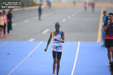 BINH DUONG NEW CITY HALF MARATHON 2024 - Ảnh #1738843