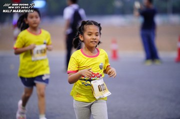 BINH DUONG NEW CITY HALF MARATHON 2024 - Ảnh #1725460