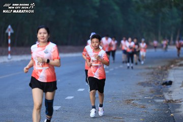 BINH DUONG NEW CITY HALF MARATHON 2024 - Ảnh #1750041