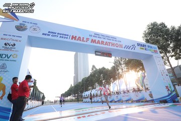 BINH DUONG NEW CITY HALF MARATHON 2024 - Ảnh #1819458