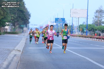 BINH DUONG NEW CITY HALF MARATHON 2024 - Ảnh #1765569