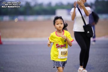 BINH DUONG NEW CITY HALF MARATHON 2024 - Ảnh #1724910