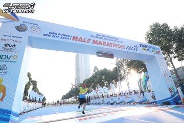 BINH DUONG NEW CITY HALF MARATHON 2024 - Ảnh #1820744