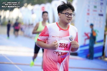 BINH DUONG NEW CITY HALF MARATHON 2024 - Ảnh #1762721
