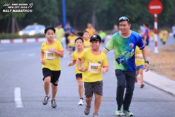 BINH DUONG NEW CITY HALF MARATHON 2024 - Ảnh #1726912