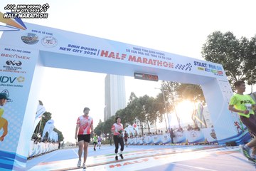 BINH DUONG NEW CITY HALF MARATHON 2024 - Ảnh #1819763