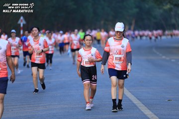 BINH DUONG NEW CITY HALF MARATHON 2024 - Ảnh #1772048