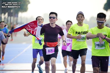 BINH DUONG NEW CITY HALF MARATHON 2024 - Ảnh #1762510