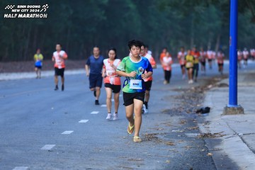 BINH DUONG NEW CITY HALF MARATHON 2024 - Ảnh #1750166