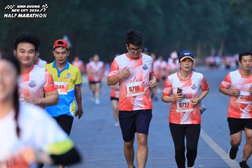 BINH DUONG NEW CITY HALF MARATHON 2024 - Ảnh #1750919