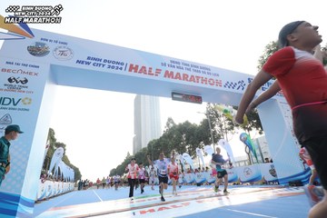 BINH DUONG NEW CITY HALF MARATHON 2024 - Ảnh #1821756