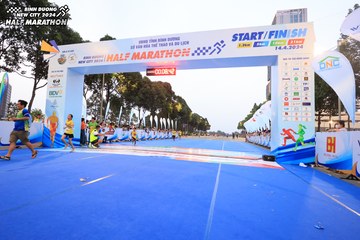 BINH DUONG NEW CITY HALF MARATHON 2024 - Ảnh #1729549