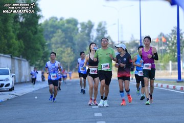 BINH DUONG NEW CITY HALF MARATHON 2024 - Ảnh #1765802